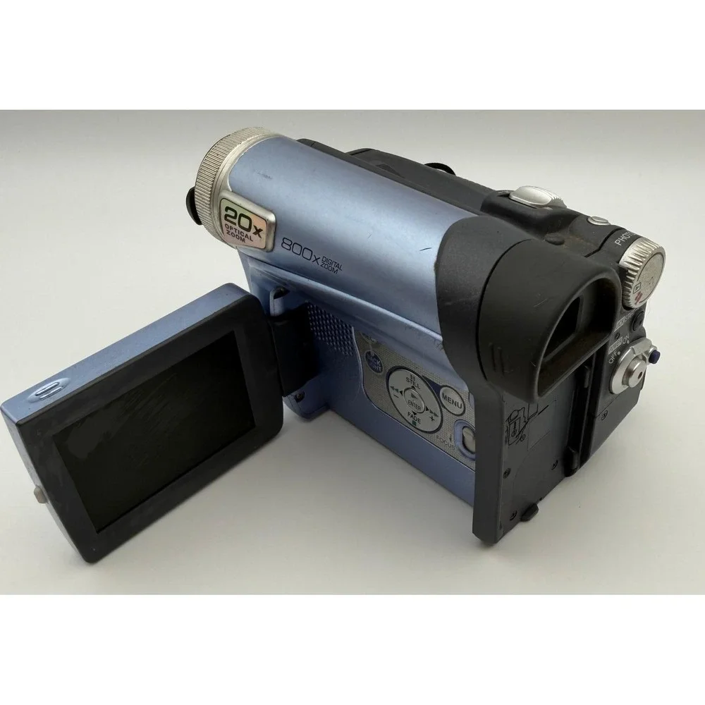 Panasonic PV-GS9 MiniDV Palmcorder Camcorder Blue 20x Optical Zoom 800x Digital